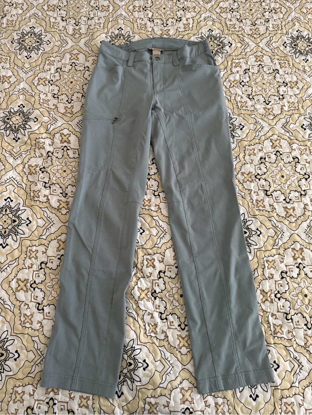 Duluth Trading Co. Women’s Performance Pants 4x31 Gray Stretch EUC Hiking Pocket